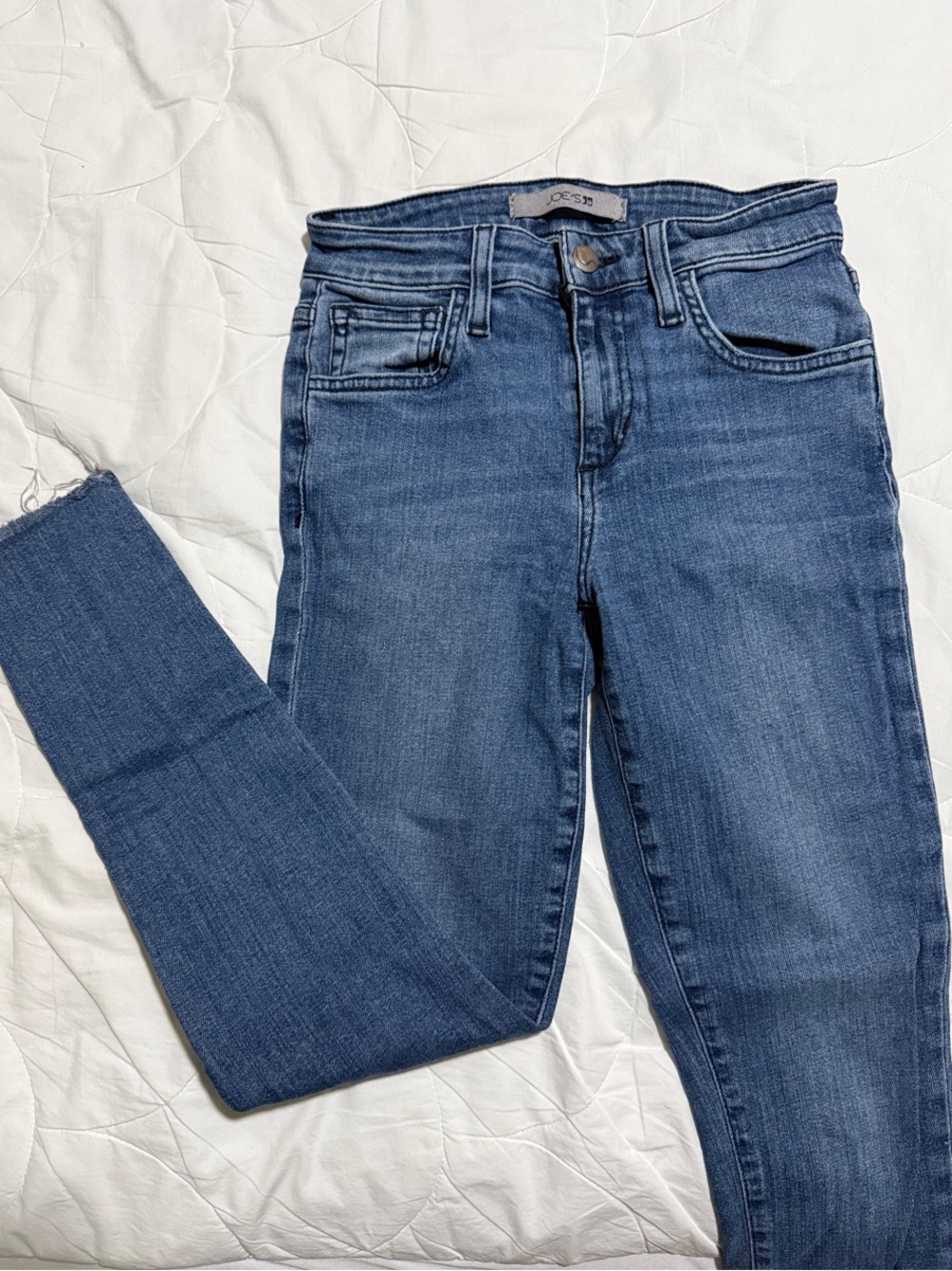 Joe's Jeans Skinny Jeans in Medium Blue
